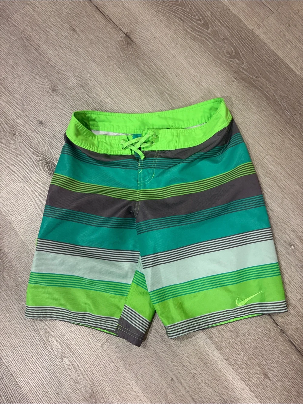 Nike Boys XL Swim Trunks